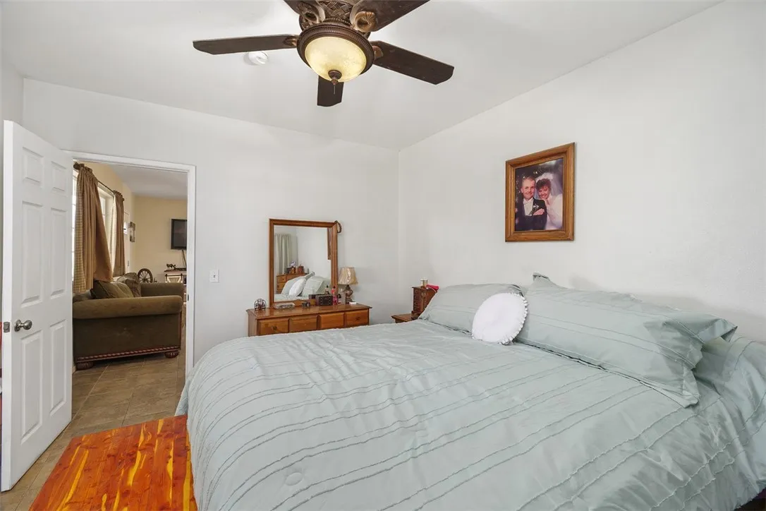 4234 Center Avenue, Norco, California 92860 home-pic-28